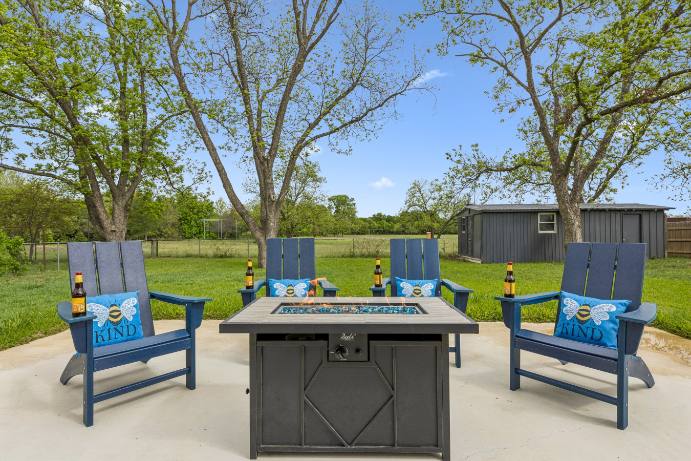 Fire Pit, Vines & Good Times - Grill & Gather! - Johnson City, TX