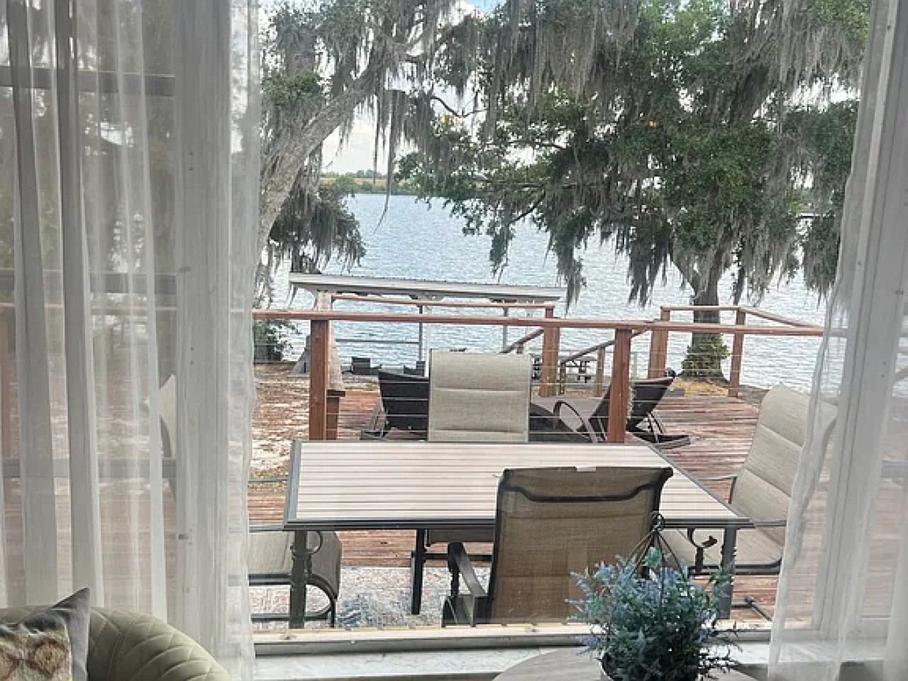 Lakefront Retreat W Decks, Bbq & Disney Access! - Lake Placid, FL