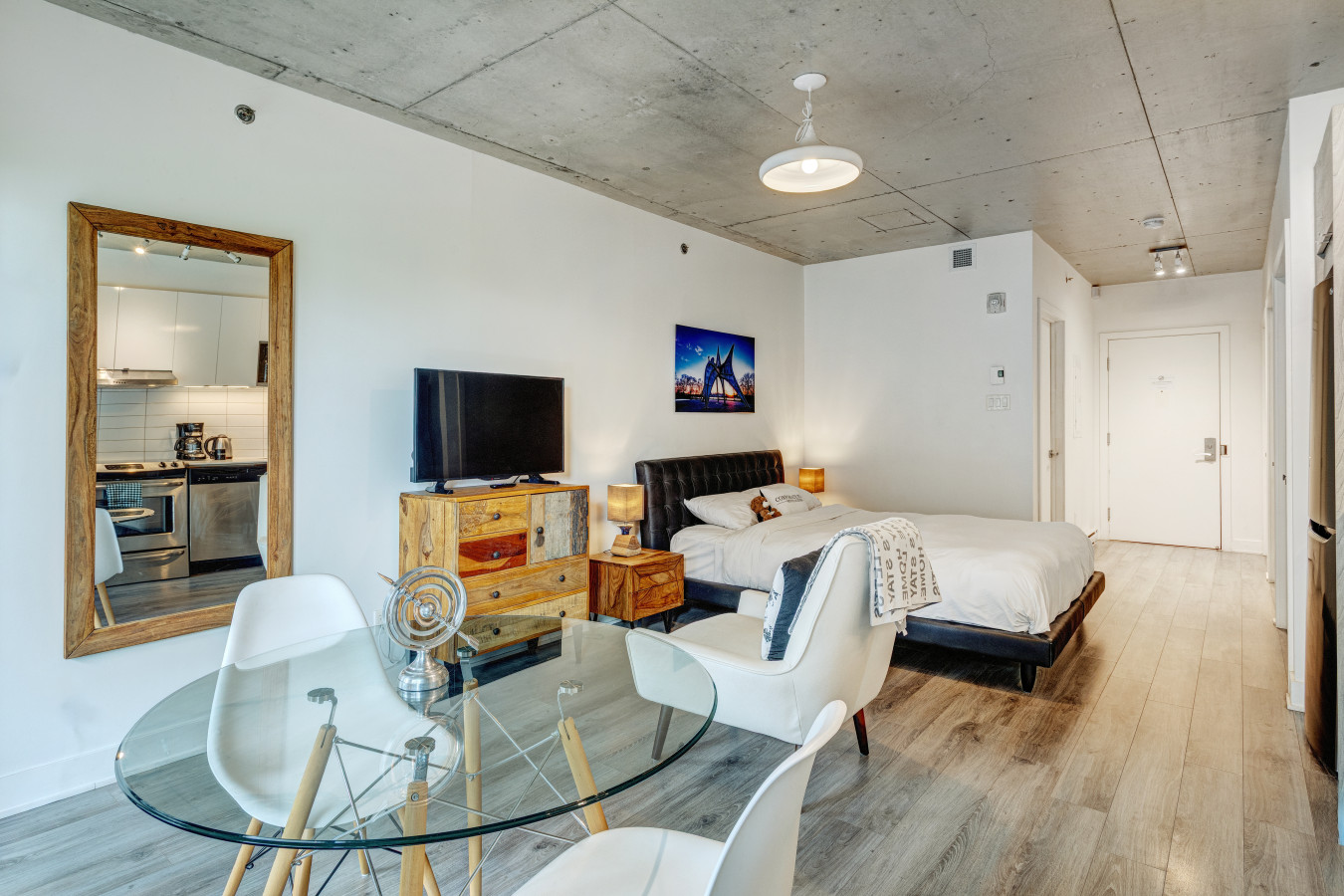 Corporate Stays |Le Shaughn Studio