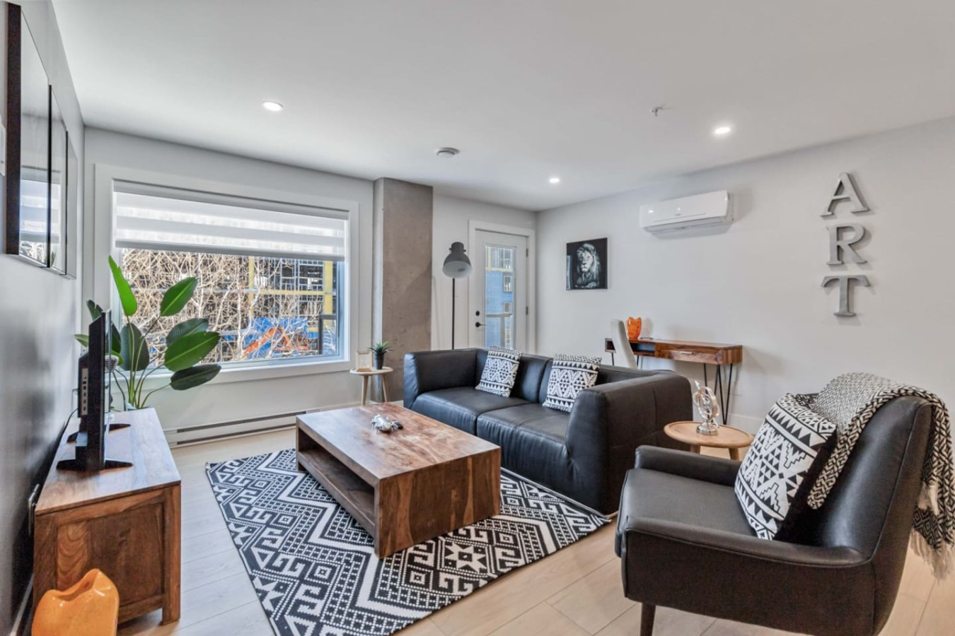 Corporate Stays |Millennium Boulevard 1 Bedroom