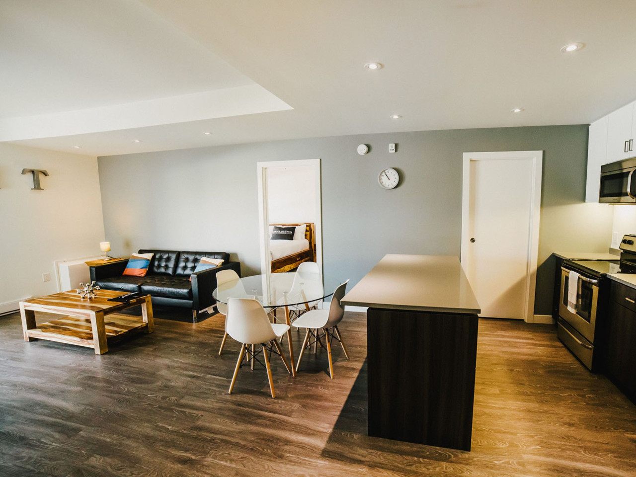 Executive 3 Bedroom Apartment in Winnipeg | The Spot Building