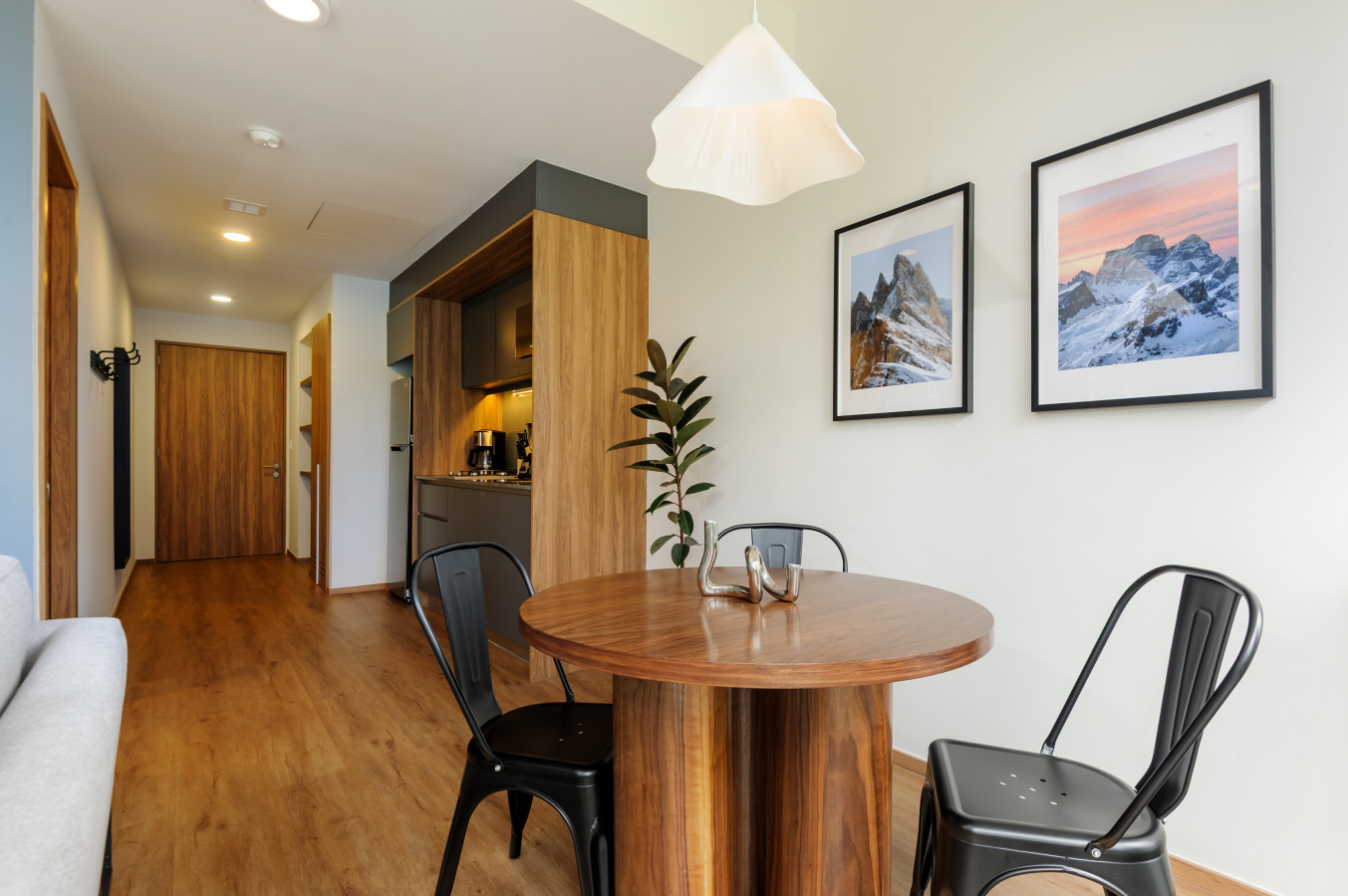 124476 472427 3bdI7rEEqlEmanjNSFxYd0B9tAfsKwORCesBWIpak1o 695bb2a8e92ab