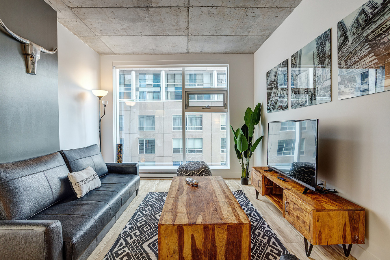 Furnished 2 Bedroom Apartment in Montreal | Humaniti Building