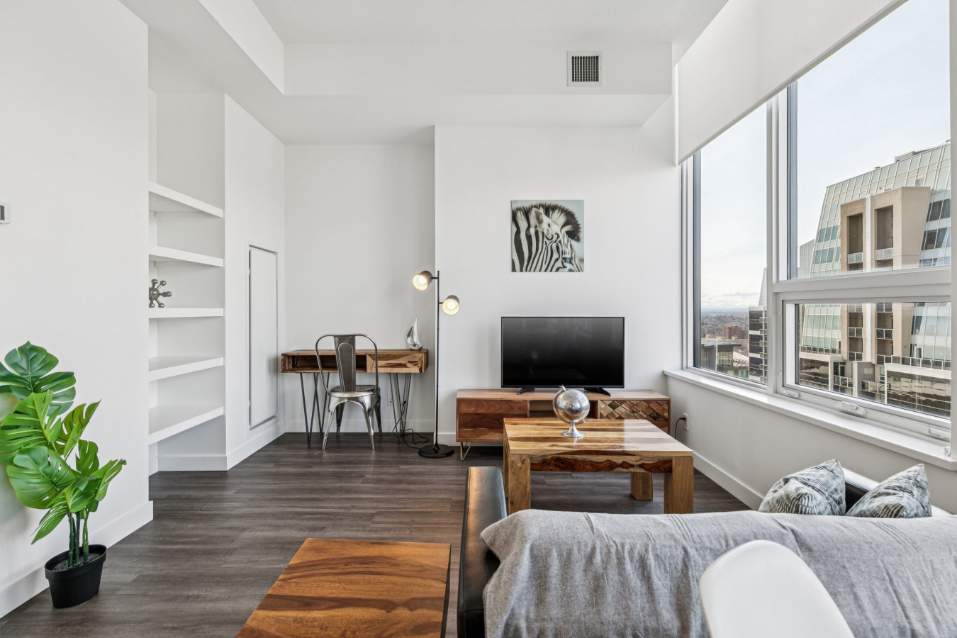Modern 1 Bedroom Apartment near Downtown Calgary | BLVD Beltline Building