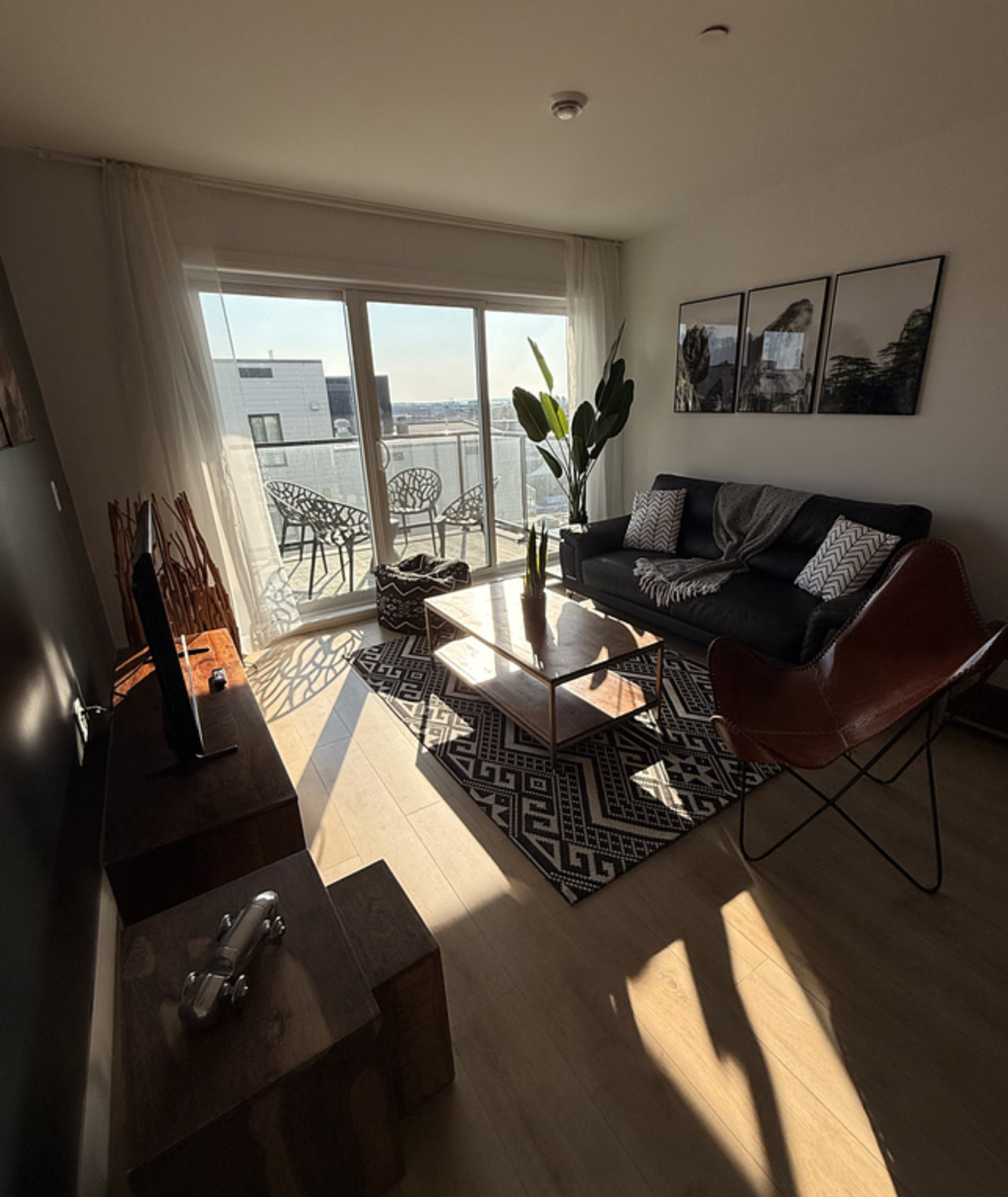 Fully Furnished Executive 1 Bedroom Apartment in Quebec City | Prisme Building