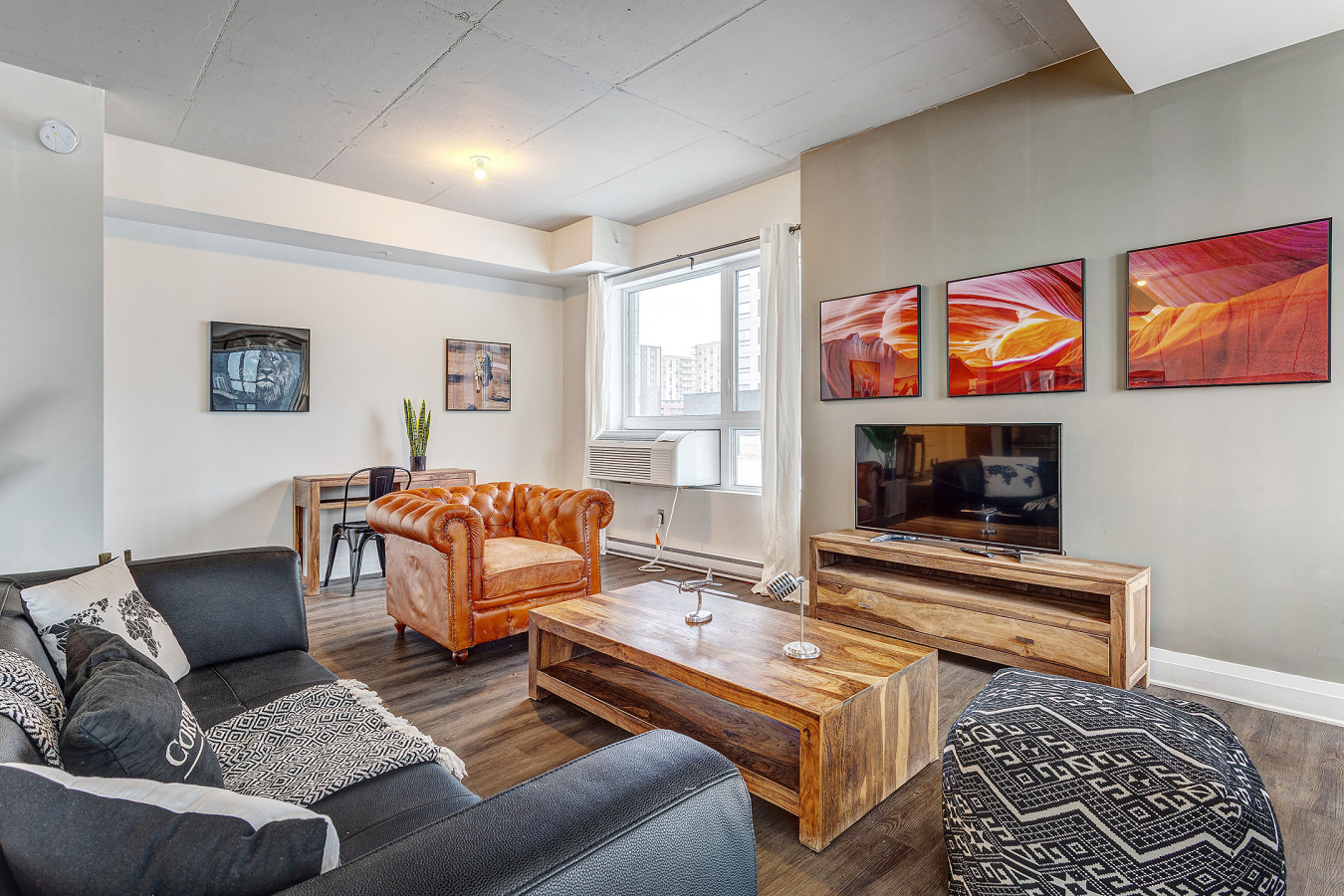 2 Bedroom Furnished Apartment in Central Laval