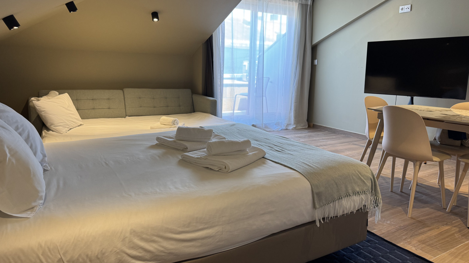 (Nº12) Fully equipped & near subway Alvalade