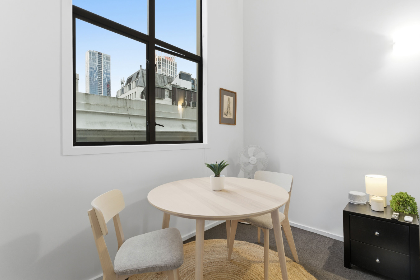 Bright CBD Studio-Near SkyTower | WiFi & Cityscape | Photo 3