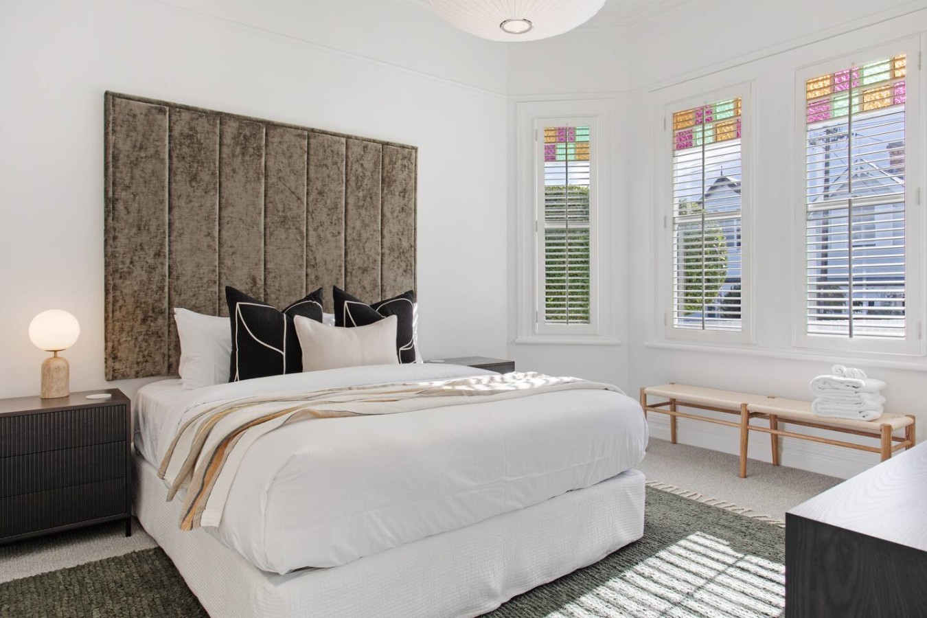 Executive Ponsonby Abode w Heated Pool and Parking | Photo 2