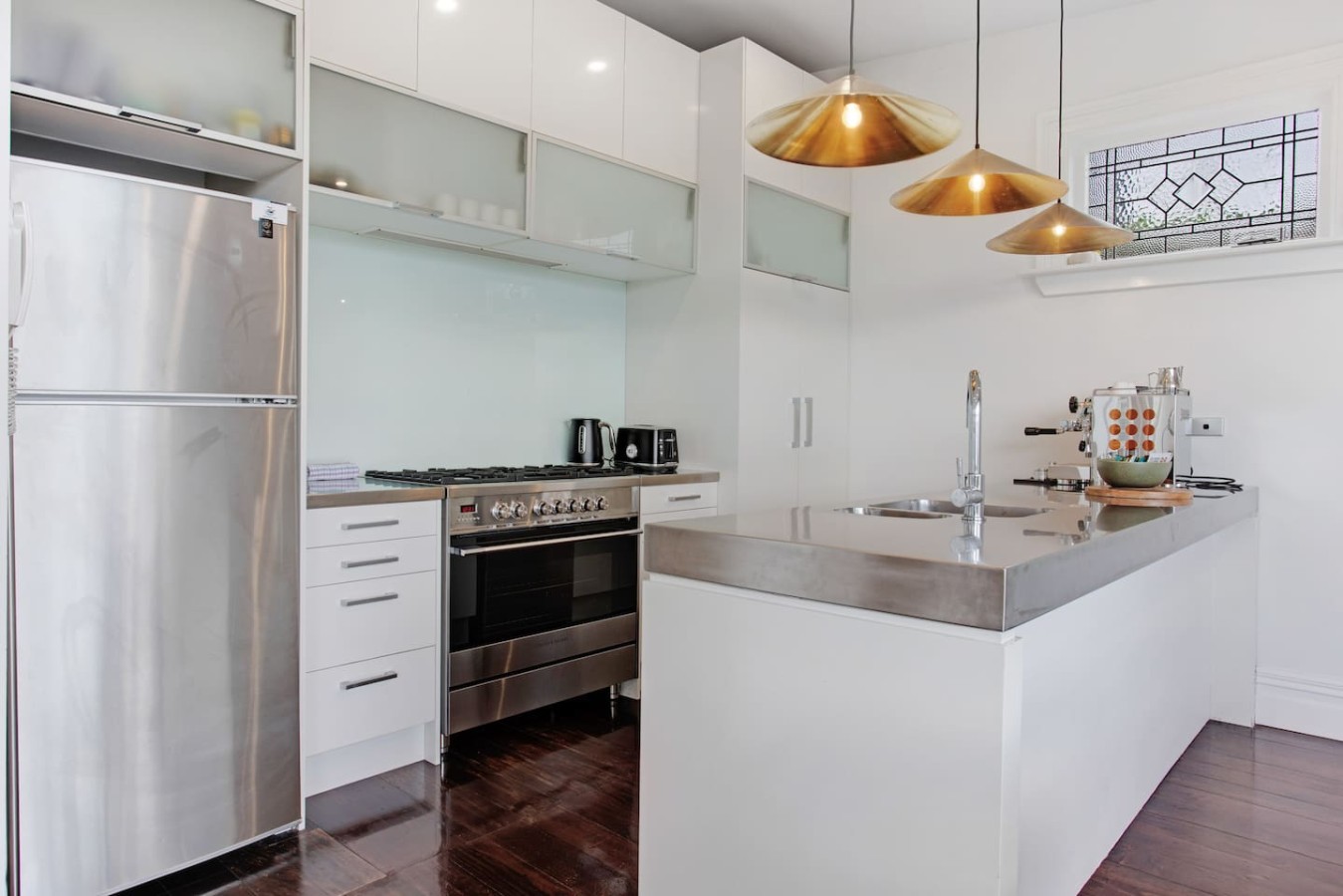 Executive Ponsonby Abode w Heated Pool and Parking | Photo 3