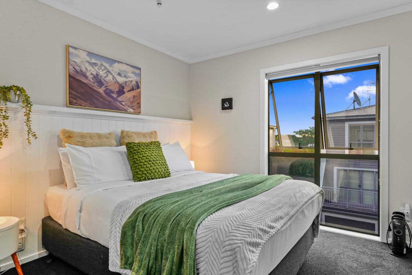 Modern Townhouse with Aircon nr Hospital & Airport 3