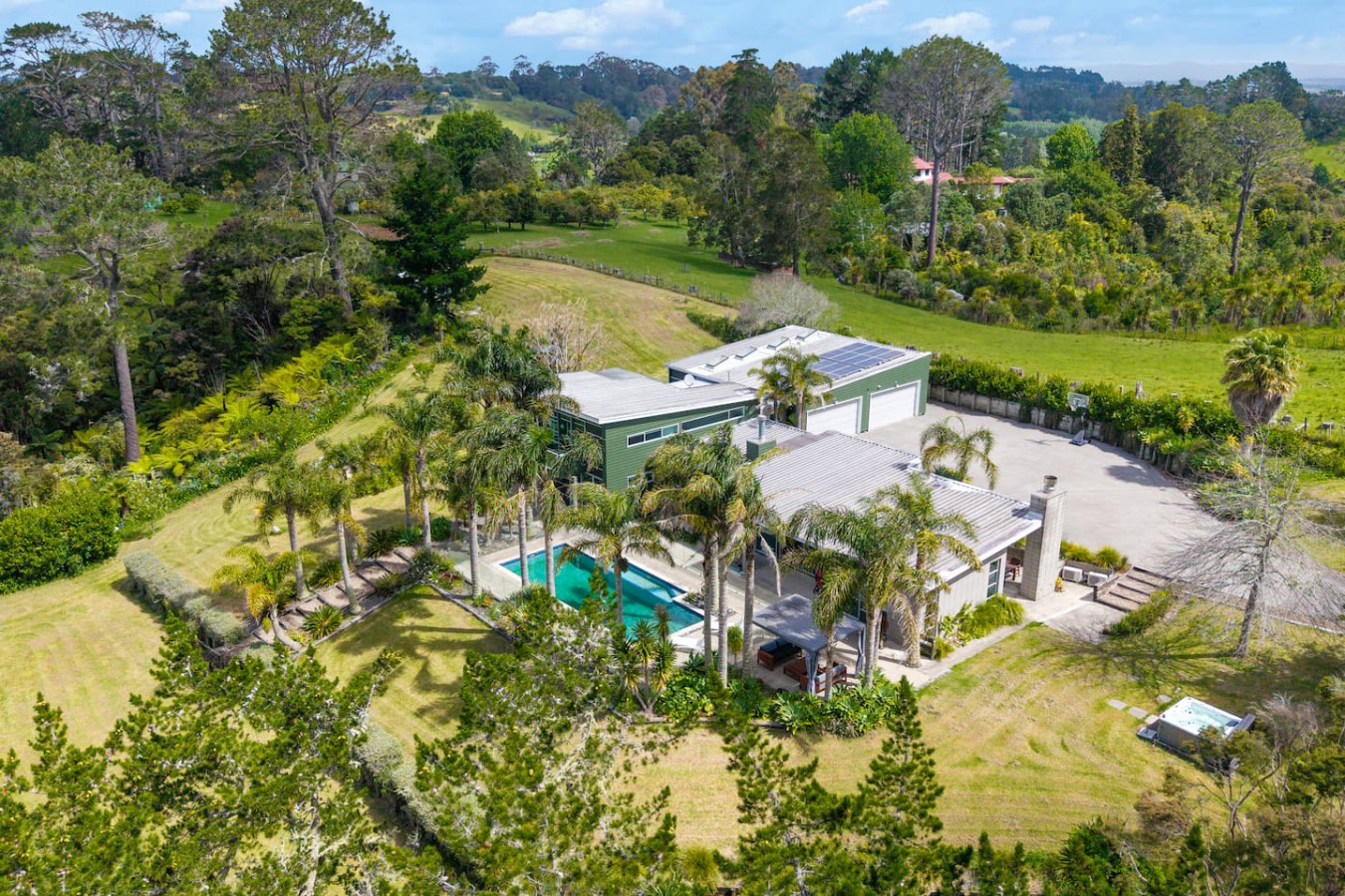 Architectural Masterpiece Oasis with Pool and Spa 2