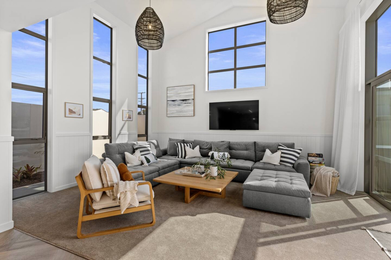 Premium Home with Sauna & Parking - Steps to Beach