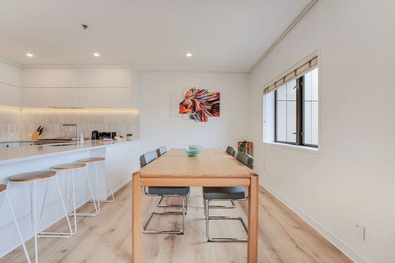 Premium Viaduct Apt by Waterfront|Pool & Parking 5