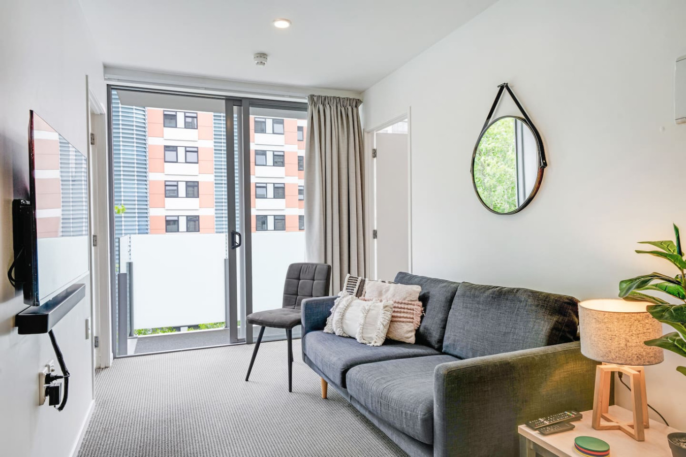 Modern Cityscape Abode with Balcony near Queen St 2