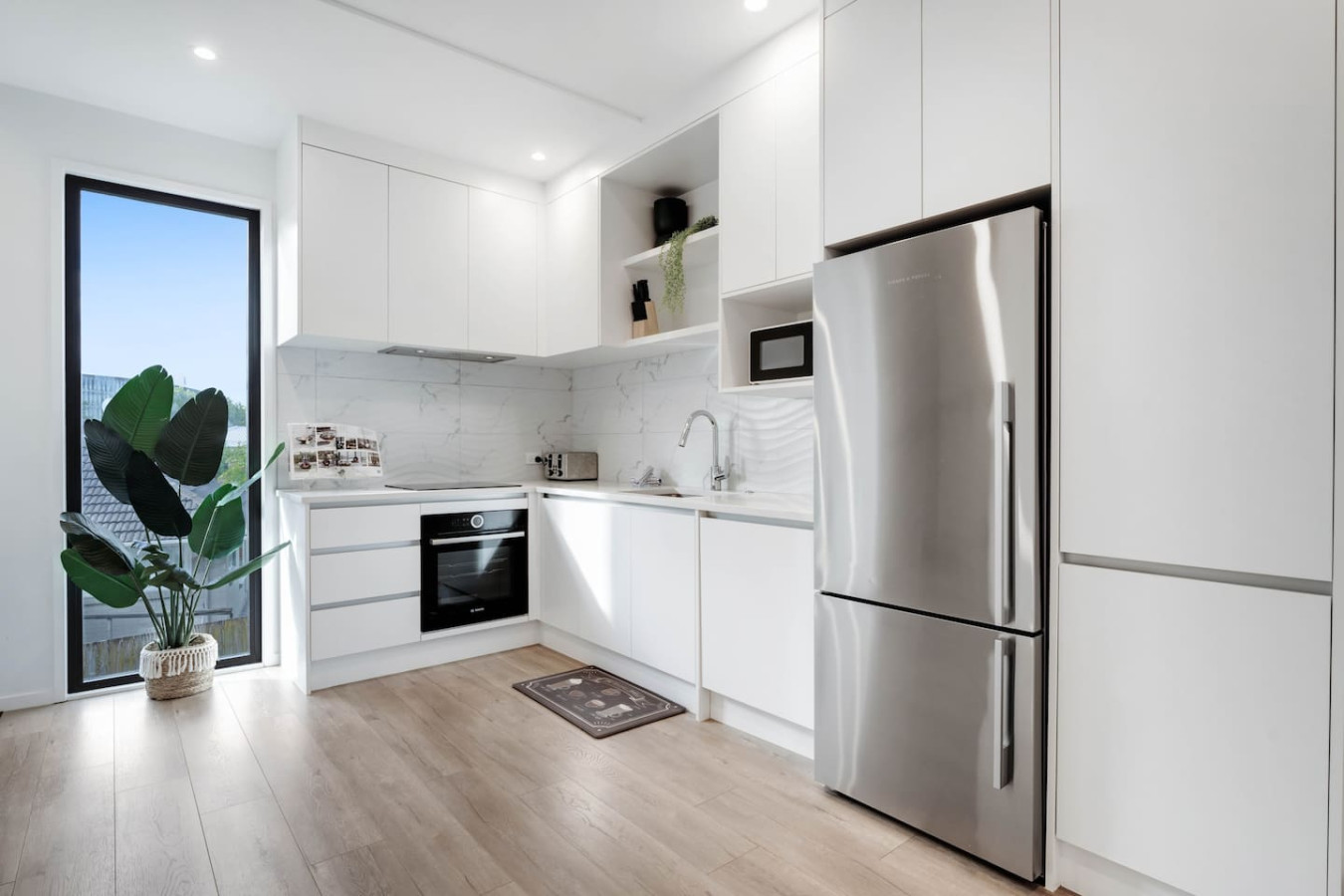 Takapuna Modern Townhouse | Parking nr Lake Pupuke 3