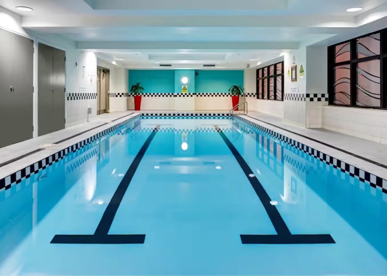 Modern Cityscape Abode with Aircon, Pool & Gym