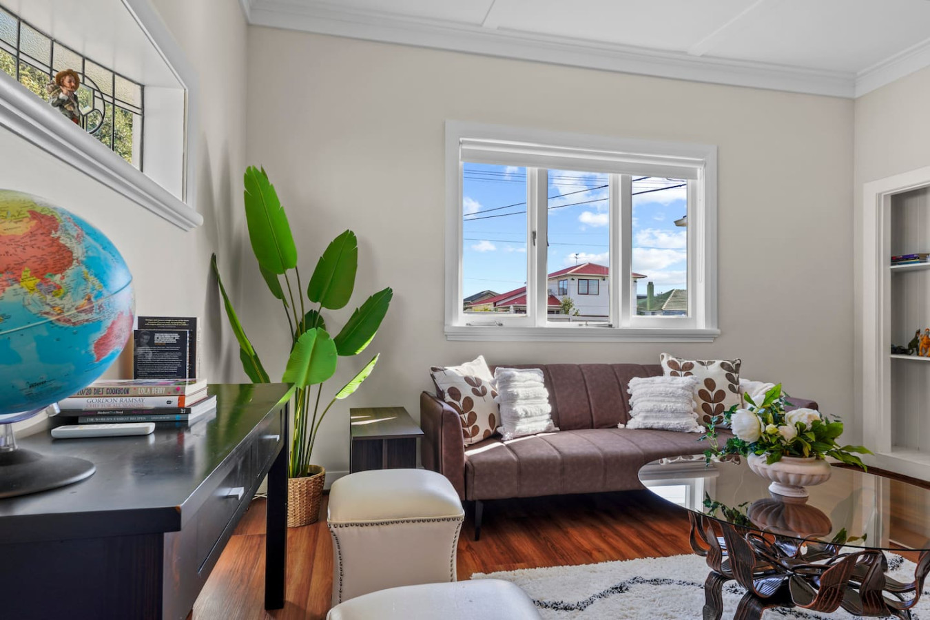 Family Comfort with Aircon, Backyard and Parking | Photo 2