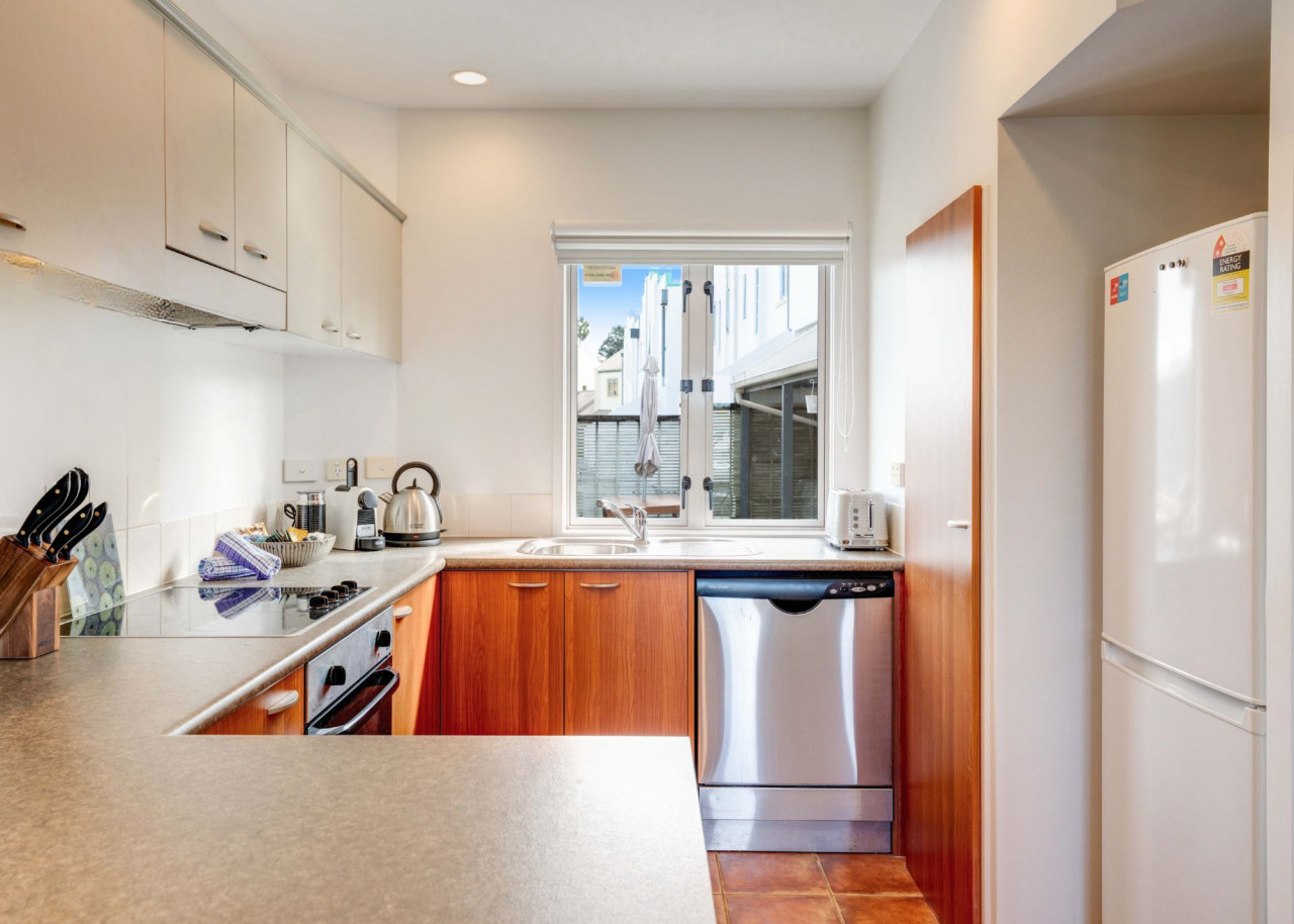 Henderson Retreat 3BR Townhouse with Parking 7