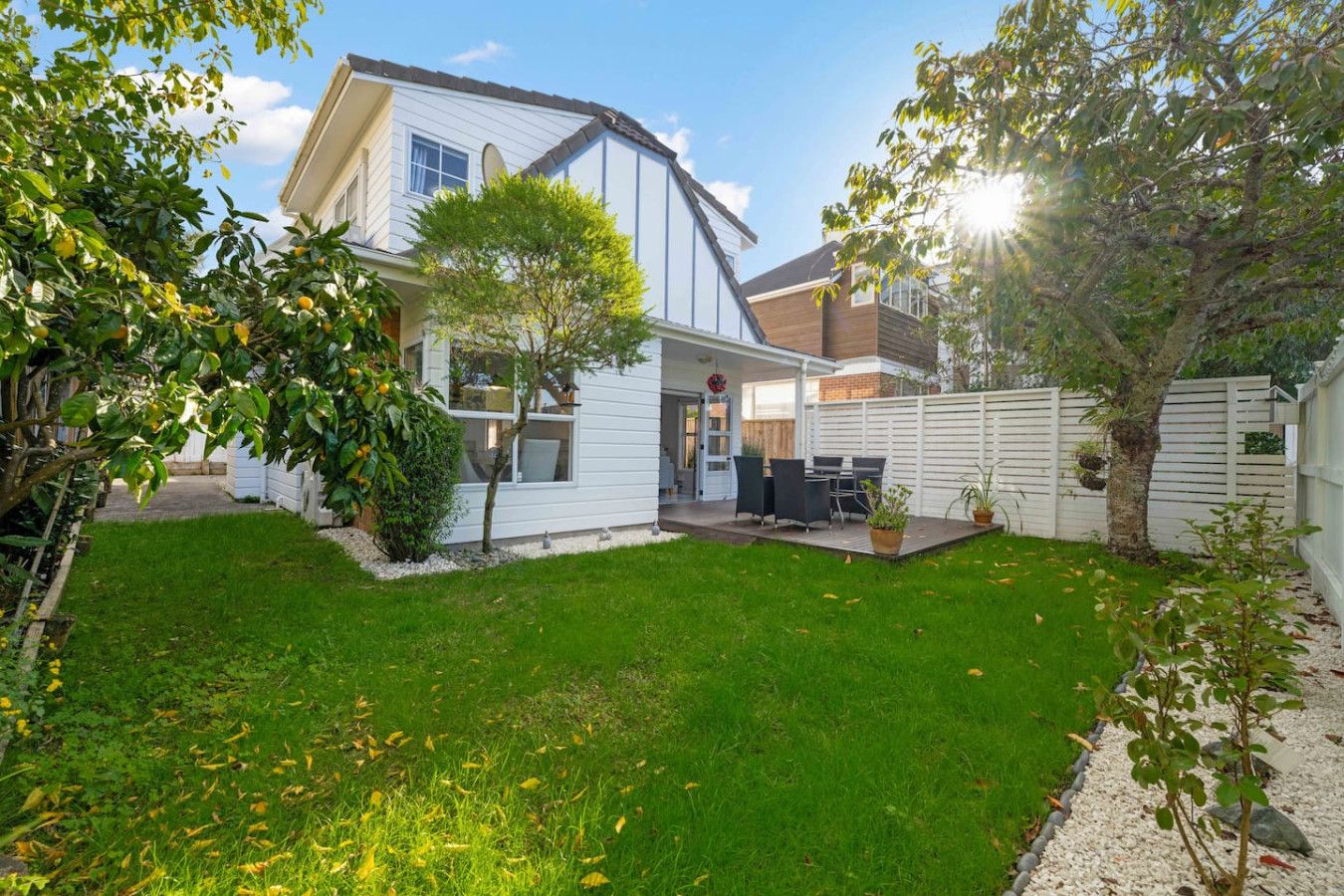 Remuera 3BR Elegance Home with Outdoor Living