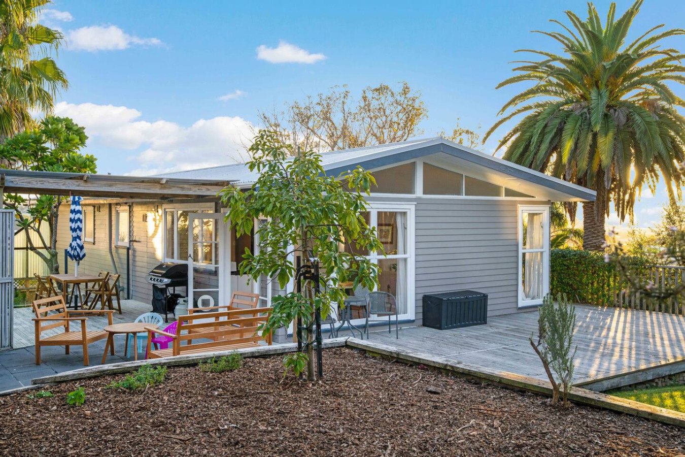 Forrest Hill Oasis with Pool, Spa and BBQ | Photo 2
