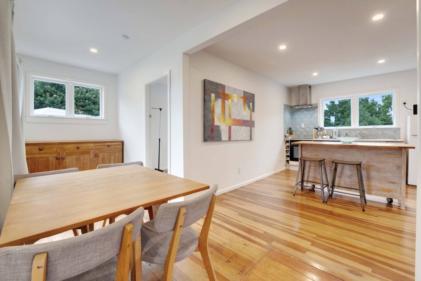 Titirangi 2BR Bushland Retreat with Study | Photo 3