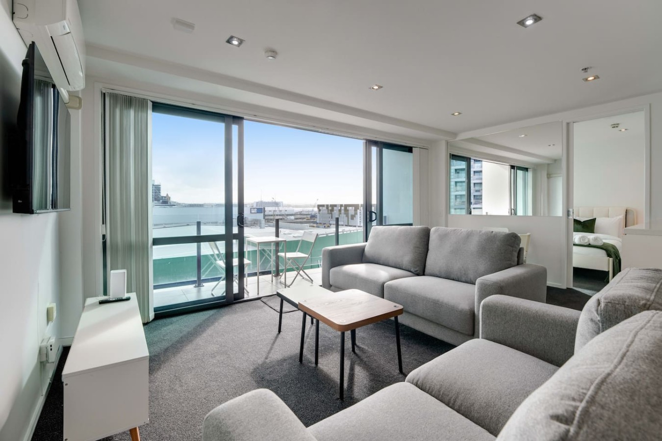 Modern Quay Park 2BR Retreat with Parking
