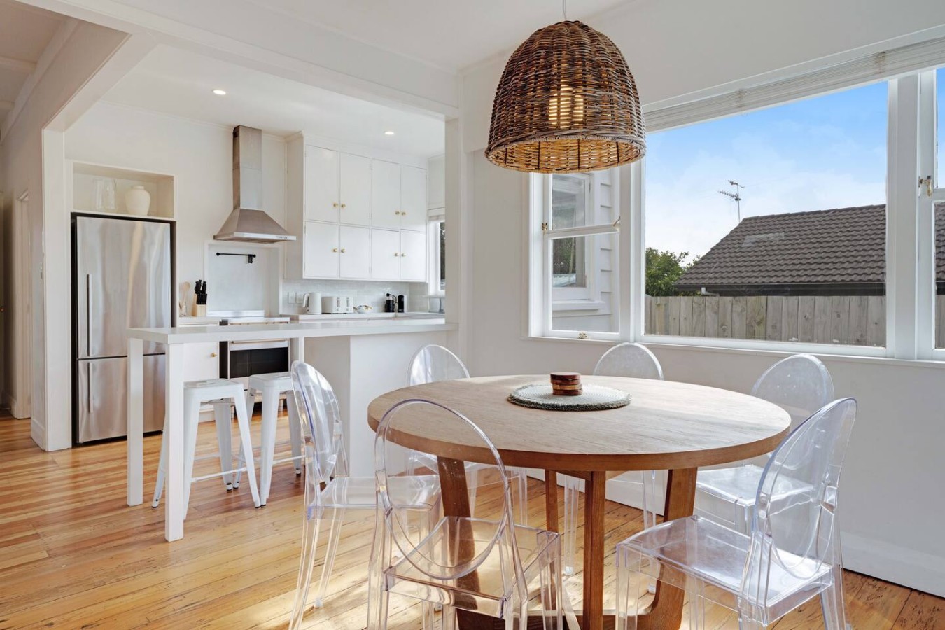Massey East Haven | Sunlit Verandah and AC Comfort | Photo 2