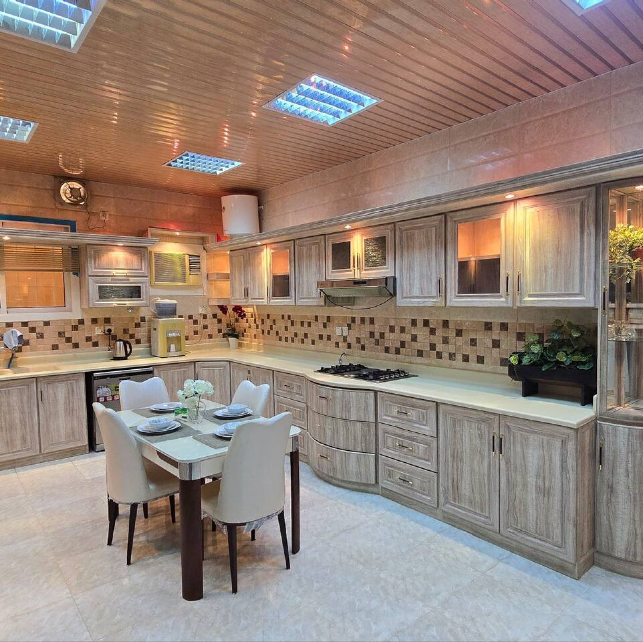 فيلا الحمراء العائلية — الرياض