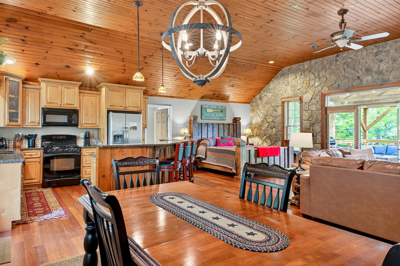 Toccoa River Cottage | Romantic | River Access - photo 9