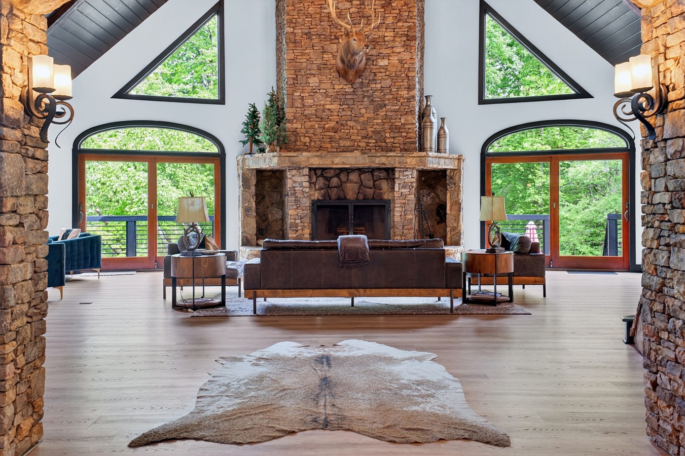 Toccoa Lodge | Toccoa River Frontage| 10,000 sqft - photo 8