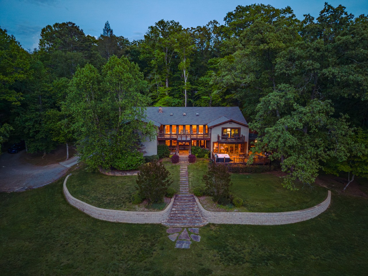 Laughing Bear Lodge: 10k sq.ft., On Trout Stream - photo 2