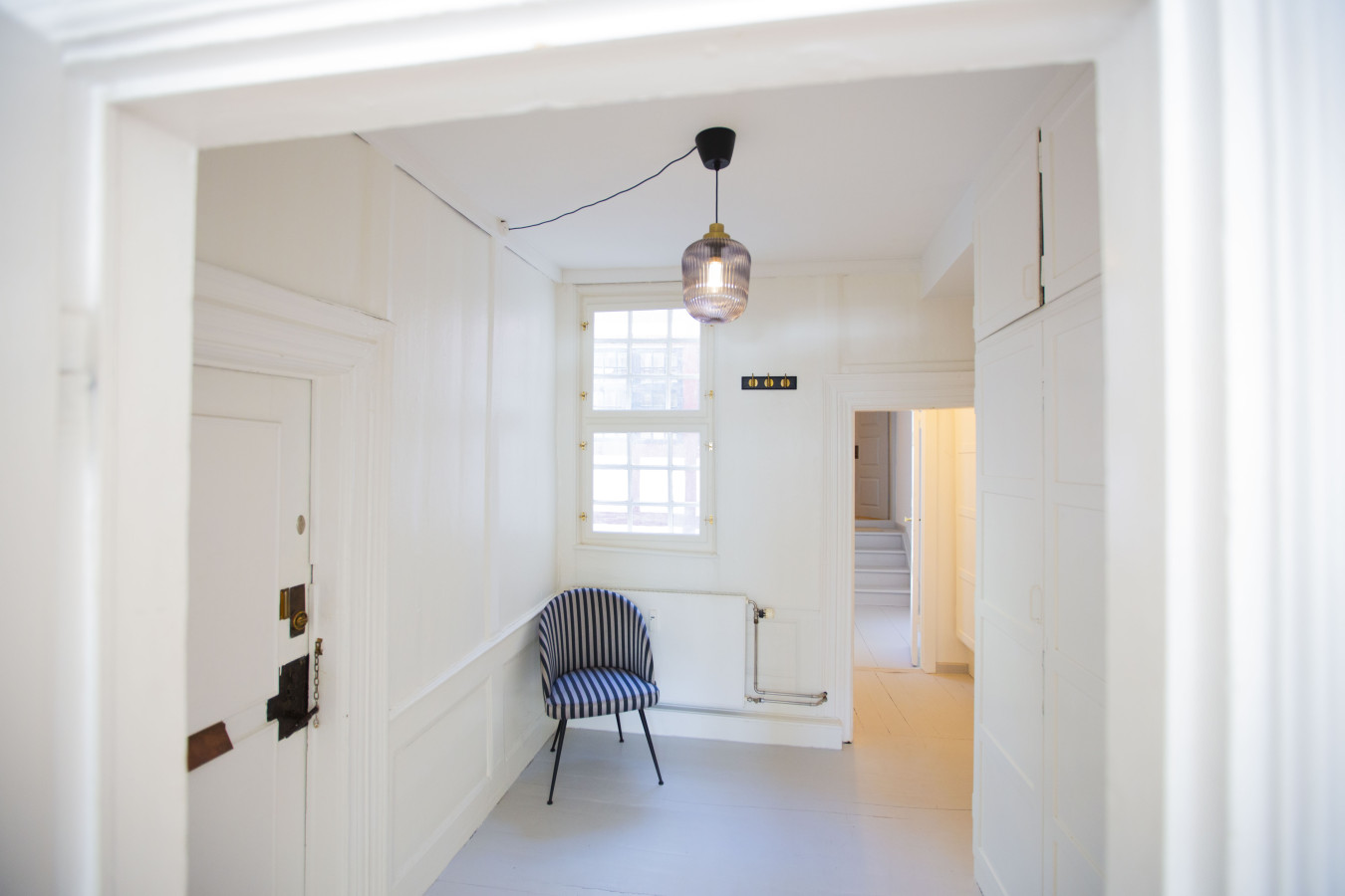175 sqm manor apt in Nyhavn I 6 prs rare luxury