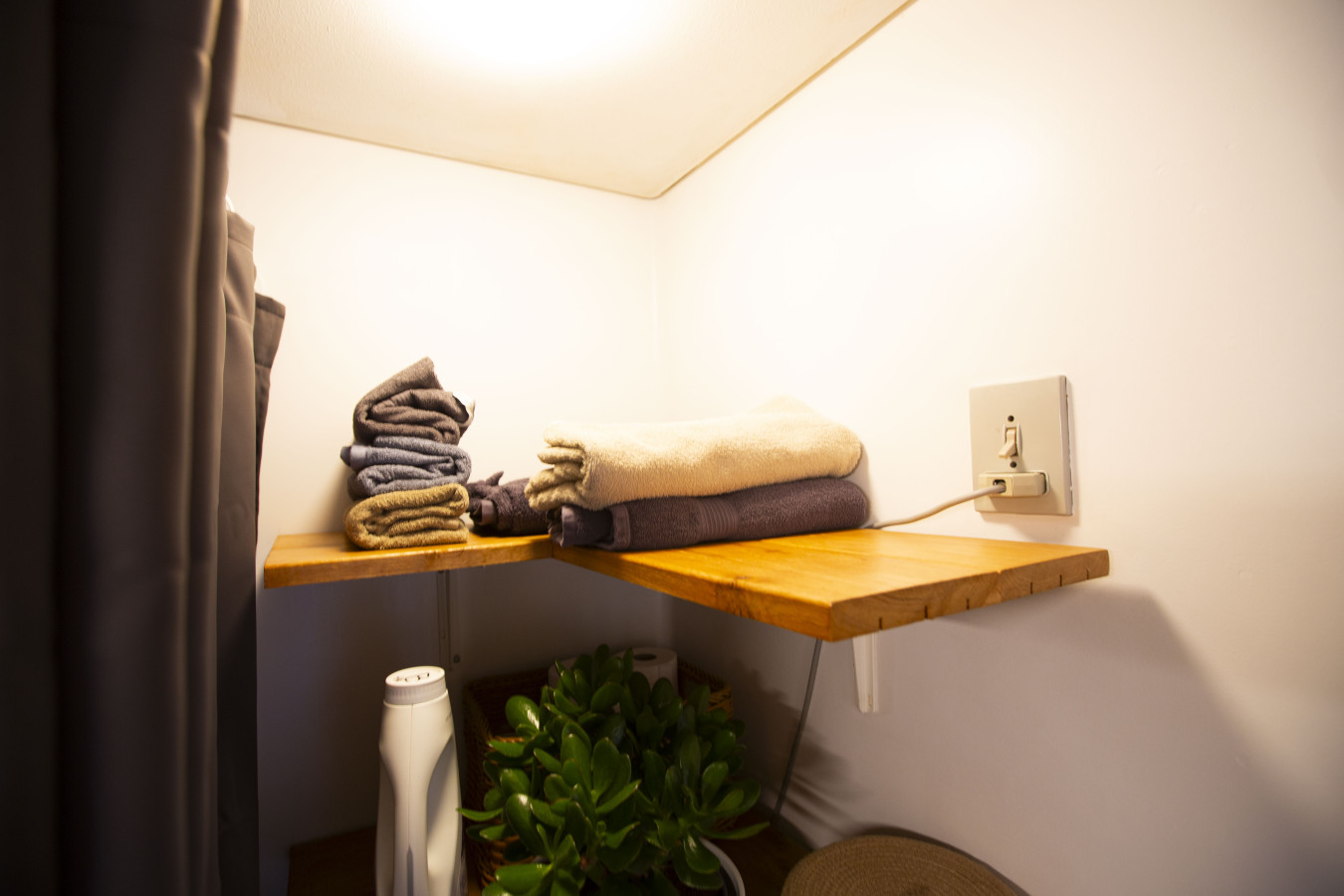 Perfect Copenhagen retreat I 2 prs *rare find*