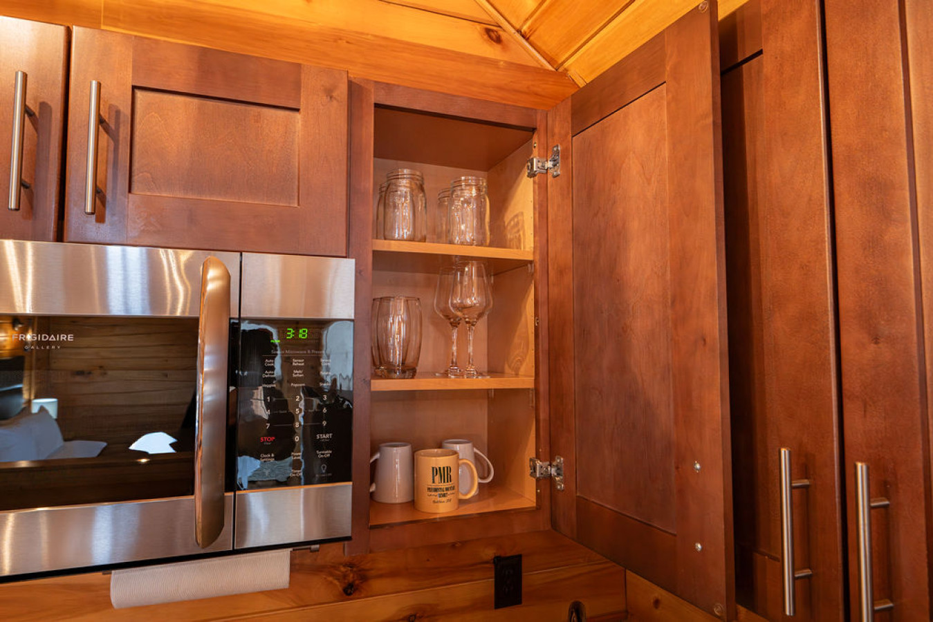 White Mountains Couples Lakefront Studio Retreat 6
