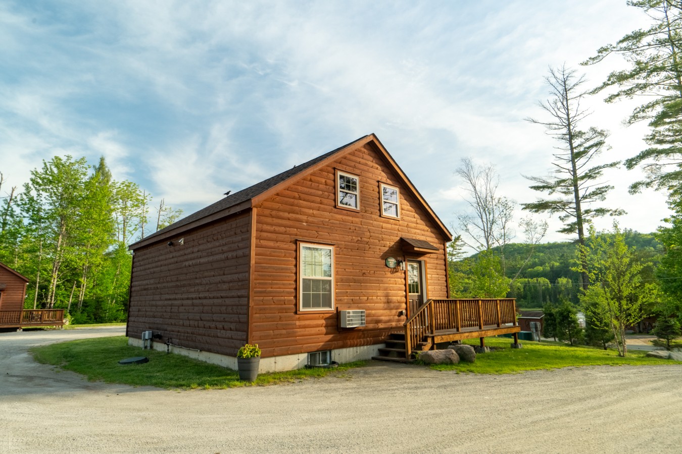 Outdoor Basecamp Log Cabin White Mountains - Bethlehem, NH