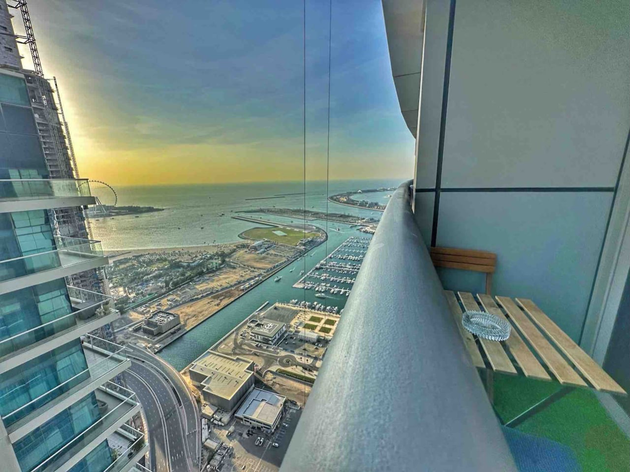 Your Cosy Dubai Marina Home