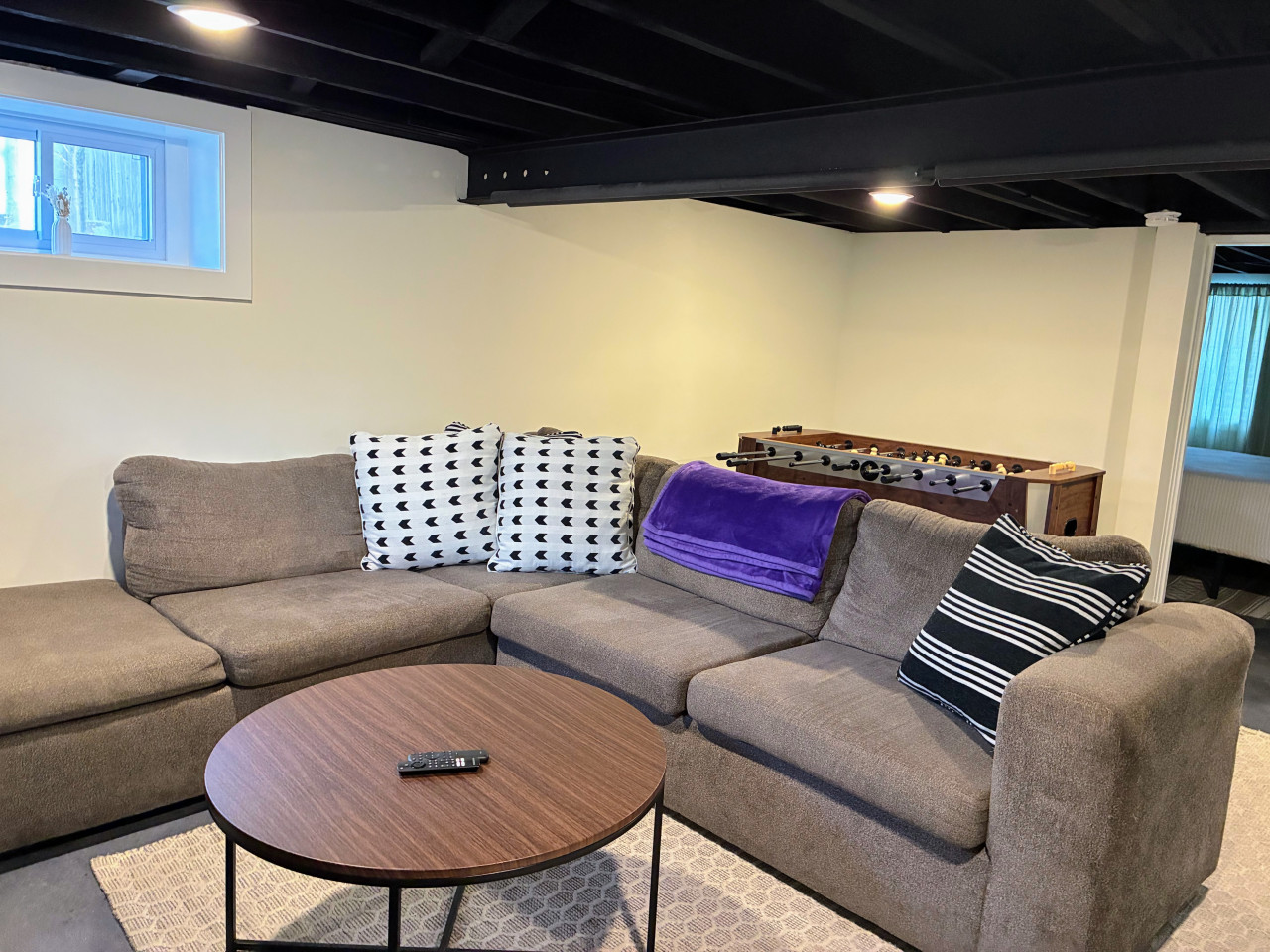 Cozy Stone -Remodeled Stone Home w Office 3bd 2bth