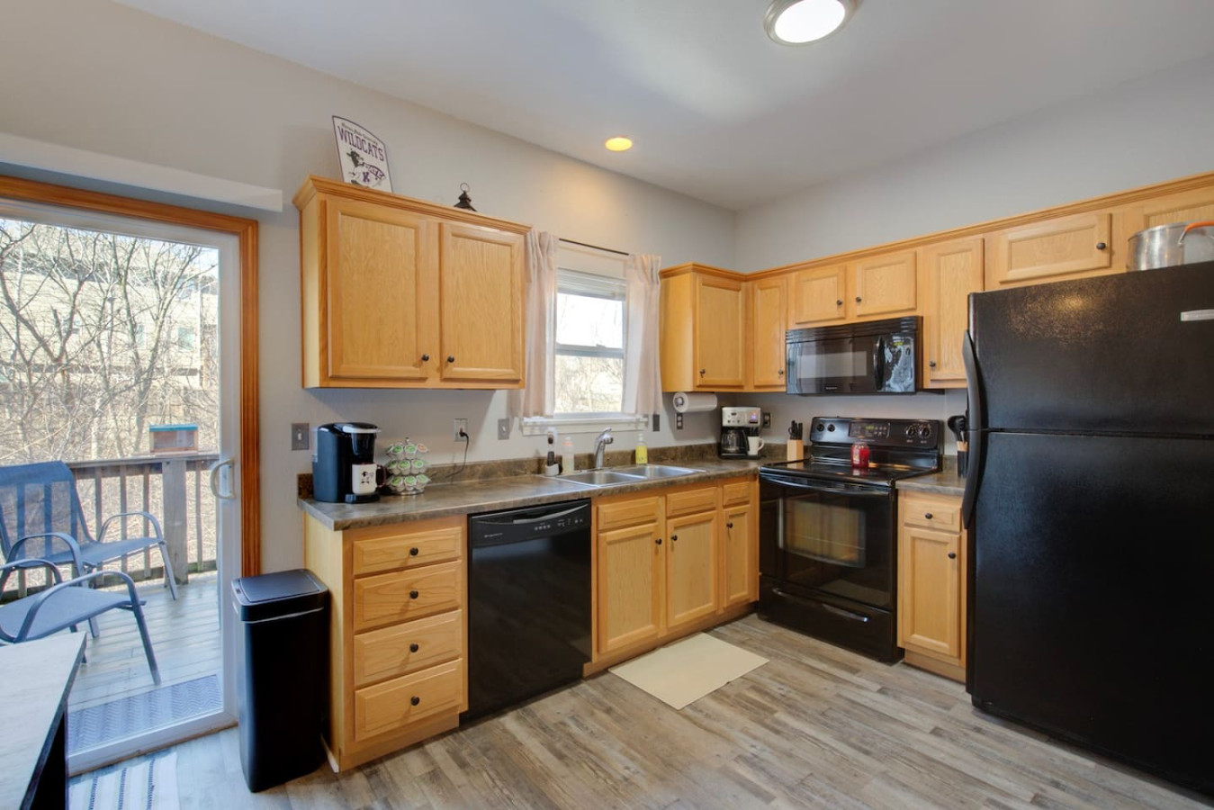 2 Kings, Workspace, Garage 3bd 3bth - Pastore's Place