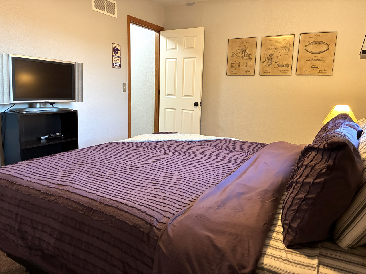 2 Kings, Workspace, Garage 3bd 3bth - Pastore's Place
