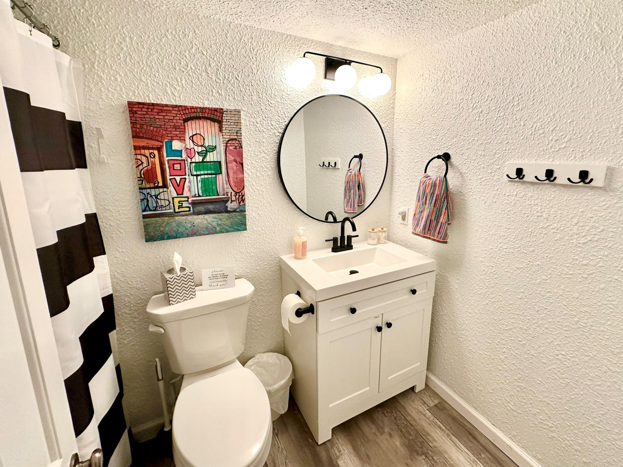 Happy Little Apple –Renovated 4BR/2BA, <1Mi to K-State, Great for Groups