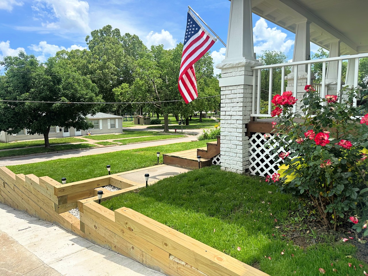 Happy Little Apple –Renovated 4BR/2BA, <1Mi to K-State, Great for Groups