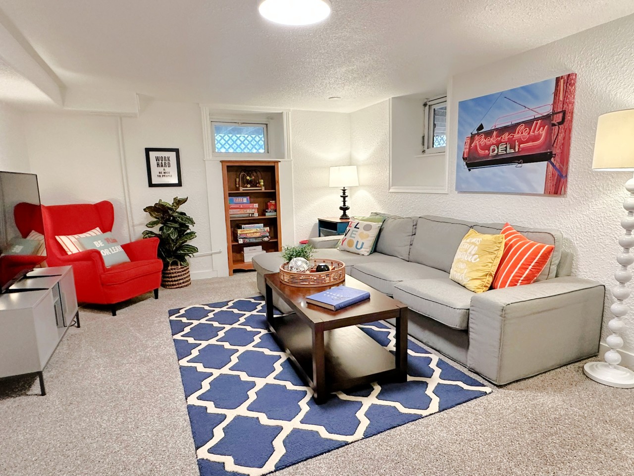 Happy Little Apple –Renovated 4BR/2BA, <1Mi to K-State, Great for Groups