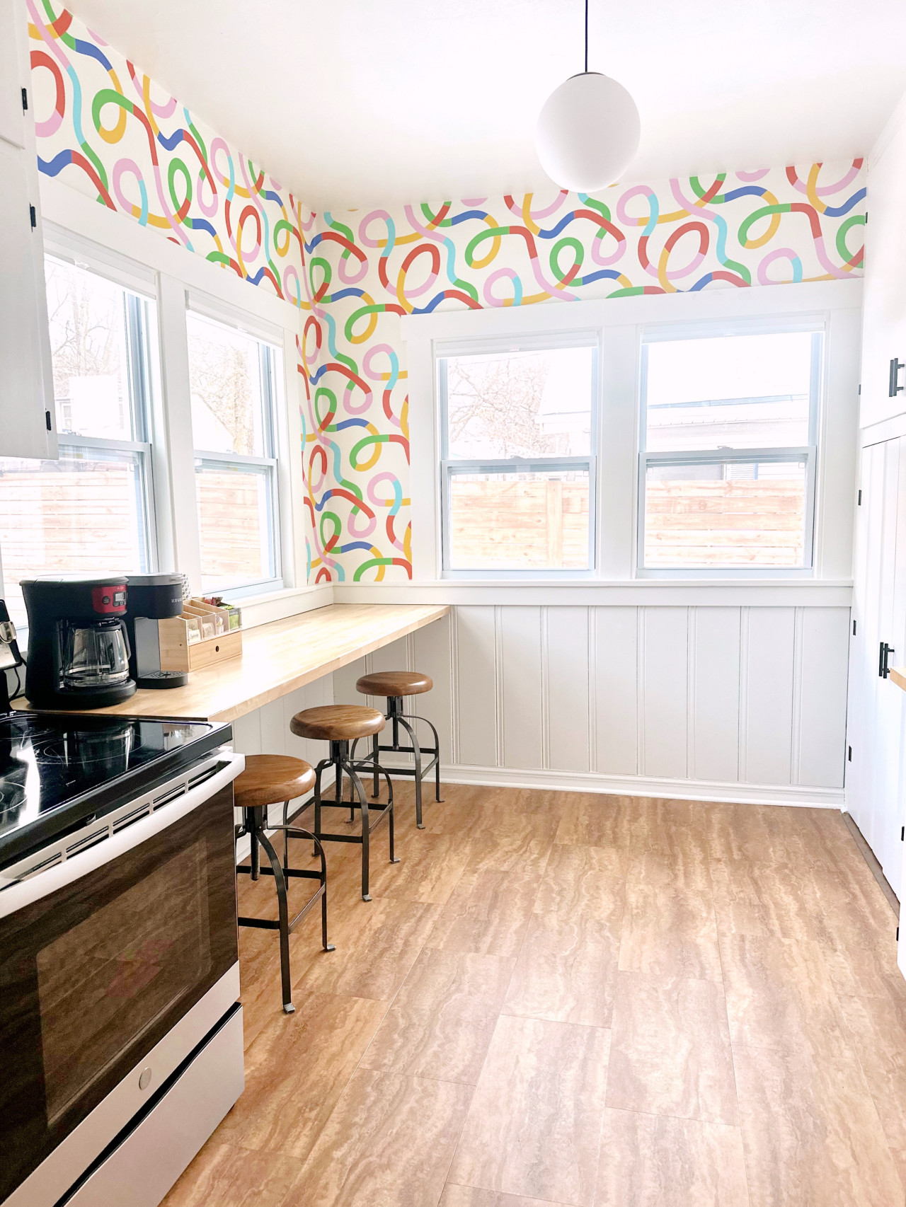Happy Little Apple –Renovated 4BR/2BA, <1Mi to K-State, Great for Groups