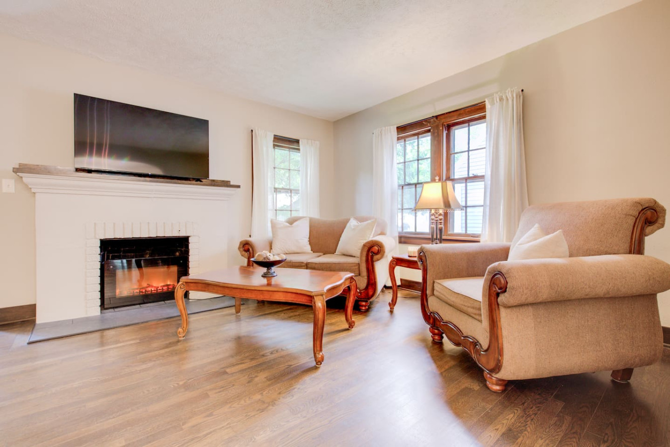 Bertrand Cottage - Hot tub, Family Home