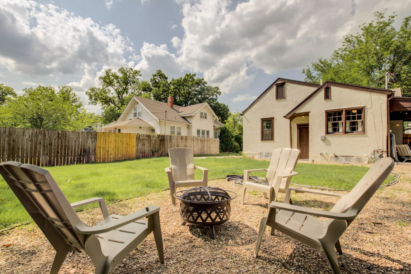 Bertrand Cottage - Hot tub, Family Home