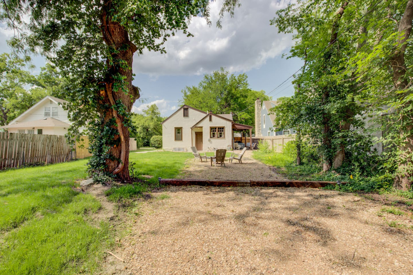 Bertrand Cottage - Hot tub, Family Home