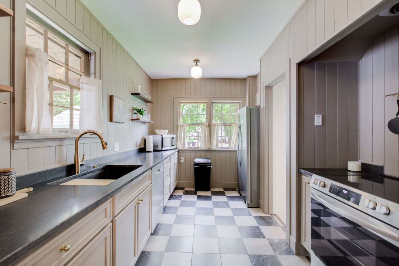 Bertrand Cottage - Hot tub, Family Home