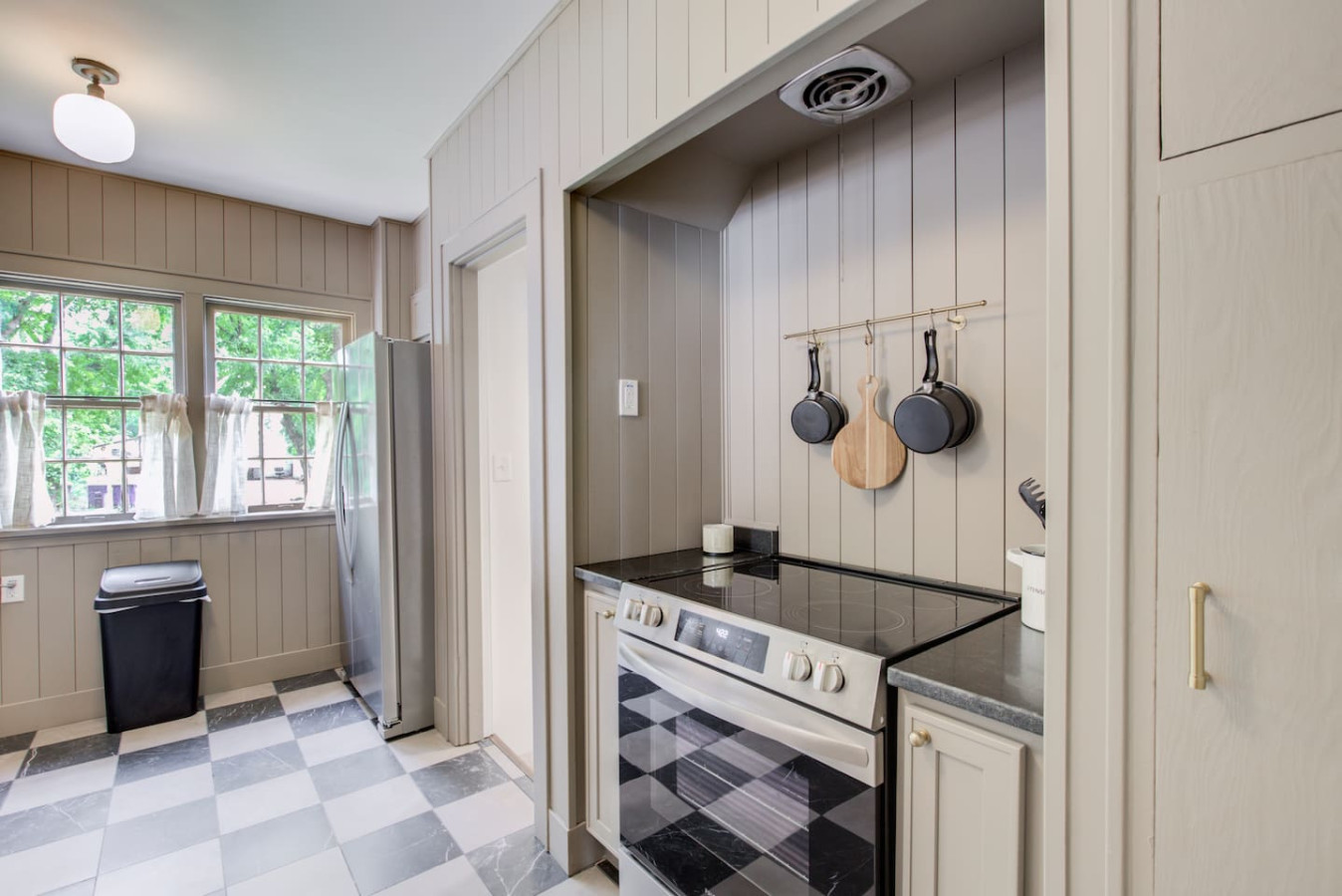 Bertrand Cottage - Hot tub, Family Home