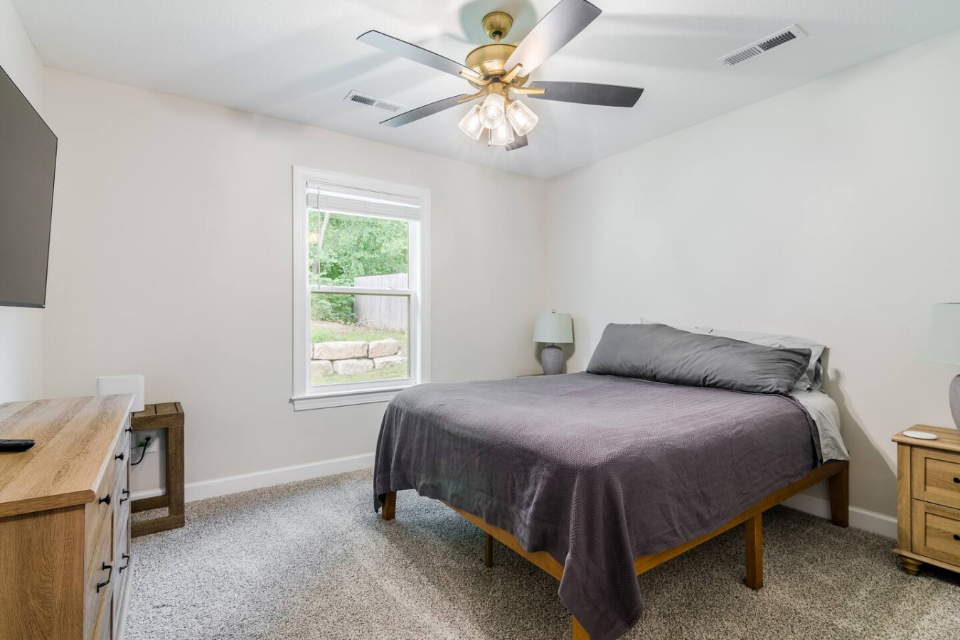 Double Shower, 3bd Centrally Located, TV per room